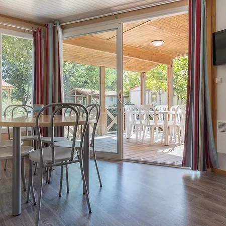 Kamp alanı Le Mediterranee - Domaine Pietonnier